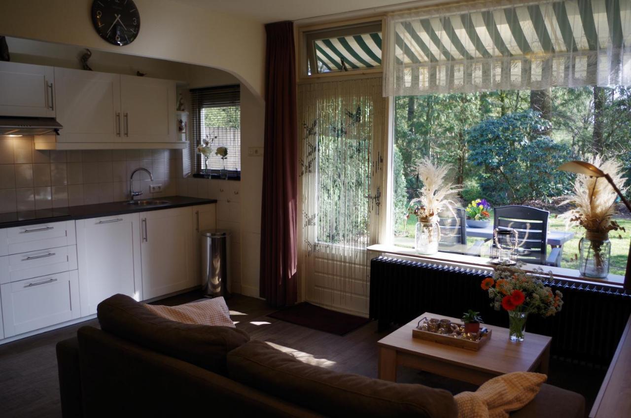 Geschakelde Bungalow Op De Veluwe "De Eekhoorn" Otterlo Exterior foto